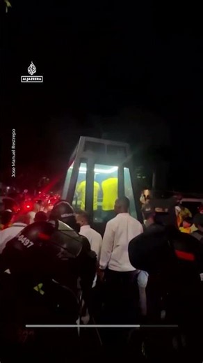 Colombian presidential candidate De la Espriella celebrates preliminary election lead