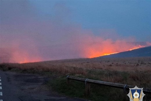 Hundreds of acres of moorland continue to blaze on Marsden Moor