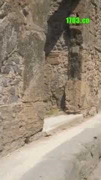 Pompeii's Destruction: Vesuvius' Deadly Eruption Unveiled