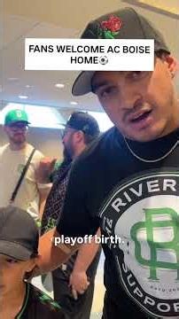 Fans surprise AC Boise at airport after big win