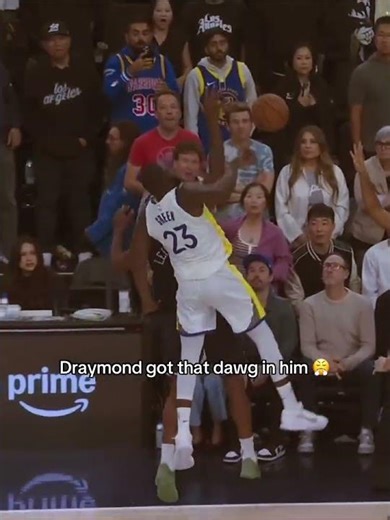 Playing through an injury, Draymond Green got TWO HUGE STOPS vs. Kawhi in the clutch 💪