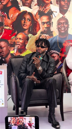HAPPENING NOW: DIAMOND PLATNUMZ 🇹🇿PRESS CONFERENCE IN KAMPALA! 🇺🇬 Tanzanian music superstar Diamond Platnumz is in the spotlight in Kampala ahead of the highly anticipated Comedy Store Uganda @10 celebration! #DiamondPlatnumz #ComedyStoreUGAt10 #senkayimedia