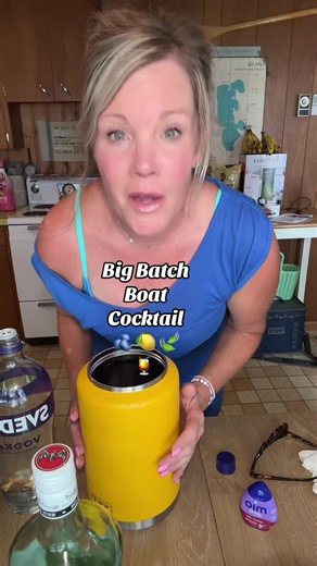 BIG BATCH BLUEBERRY LEMONADE VODKA with MINT for the BOAT! 🫐 🍋 🍃 🍹 #giddyupbitches #cocktails #recipes #blueberry #lemonade @YETI