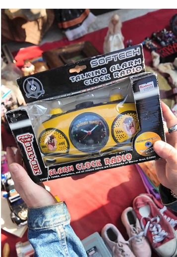 COMPRÉ EL MEJOR RELOJ DESPERTADOR DE LOS LOONEY TUNES EN EL TIANGUIS DE SANTA ÚRSULA📍#juguetesolvidados #swapmeet #fleamarket #promocionales #chachareando