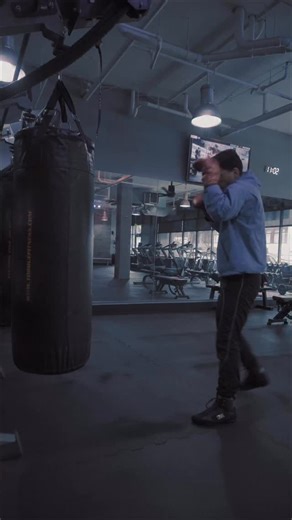 Jetmir Prenga | Boxing & Motivation on Instagram: "Heavy Bag Series – Round 2 of 12 ⬇️ I’m breaking this one down, but be pls aware.. this is a dangerous combo. Full explanation in the comments 👉 Combo breakdown: • Step to the inside and slip • ⁠Cover with your rear hand • ⁠Fire a screw jab from that position • ⁠Double that jab while lifting your weight slightly • ⁠Fast shoulder roll with a small step forward (to neutralize an overhand) • ⁠Bring the hidden rear hand straight down the middle • ⁠