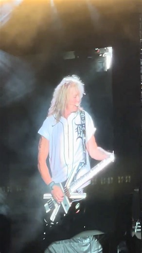 Def Leppard - Detroit, MI - July 18, 2024 #defleppard #comericapark #concert