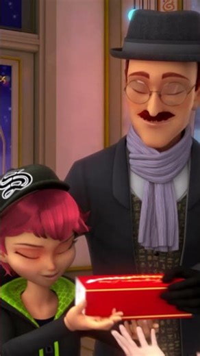 We wish you a Miraculous holidays ✨ #miraculousladybug #ladybug #catnoir #miraculous #mlb #christmas