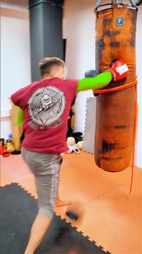 FORBIDDEN BOXING TRICK #boxing #tutorial