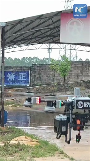 When floods cut off access, drones stepped in. Following torrential rains in Guangxi, emergency teams used drones to deliver water, bread and other essential supplies to stranded residents, bringing timely relief from above.