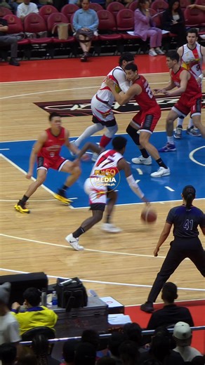 All the way! Scottie to the rack! LIVE 👇🏽 🏀 RPTV ch 9 and 10 (free tv) 🏀 PBA Rush on Cignal ch 90 & 260 🏀 Pilipinas Live App (download for free livestream) 🏀 OneSports YouTube (free live stream) #PBA50 #PBA50LID #PBA50PhilCupSG1GINvsSMB | PBA