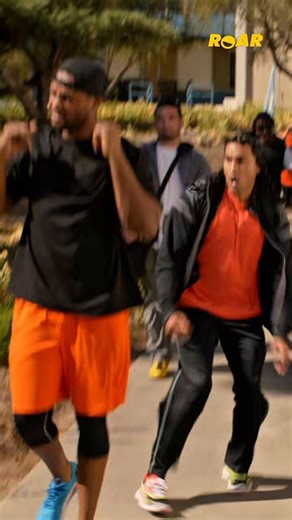 Late night laughs unlocked. 🔑😂 Key & Peele are on Roar, proving why no one does comedy like these legends.