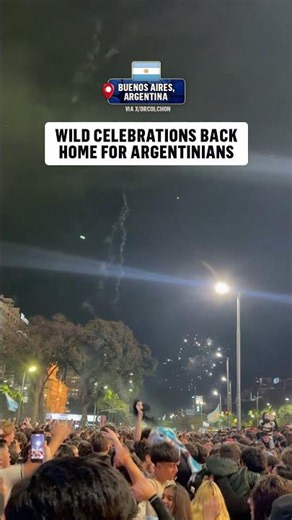 Celebrations in Buenos Aires after Argentina reached its second consecutive FIFA World Cup Final 🇦🇷