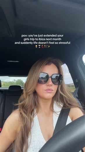 Get me on that plane PRONTO😅🍹🍾🥂 @Echo Hair Studio Omagh @Lisa GTT Full Time Working Mum | Daily Routines | Girls Trip