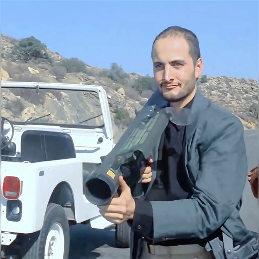 Five-Ton Oil Tank Explosion Seals Off Escape Route