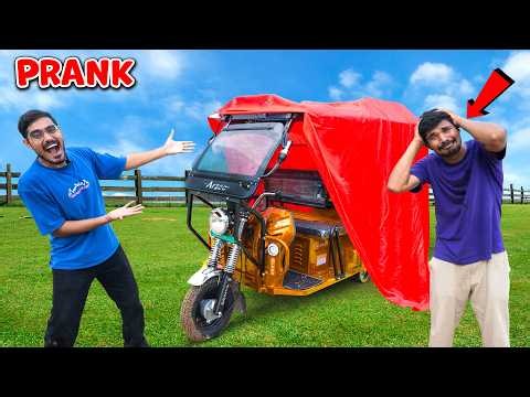 Crazy Prank On Bablu- Gifting E-Rickshaw🤣 | OLA के बदले इ-रिक्शा दे दिया | Bablu Shocked