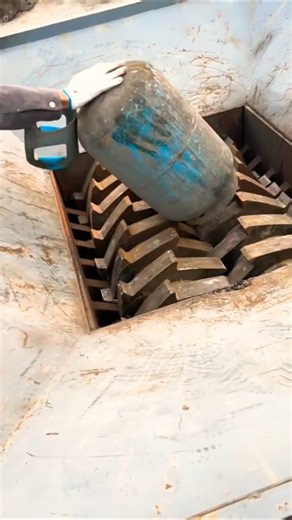 Shredding a Propane Tank – You Won’t Believe What Happens! 🔥
