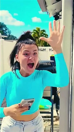Top Smart Gadgets That Are Going Viral! 🚀😱 #smartgaudget #amazonfinds #tech #viralshorts #shorts