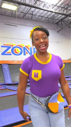 What Kind Of Dino FLIES? #dinosaurs #meekah