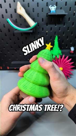 3D Printing a Slinky Christmas Tree #freaky #toys