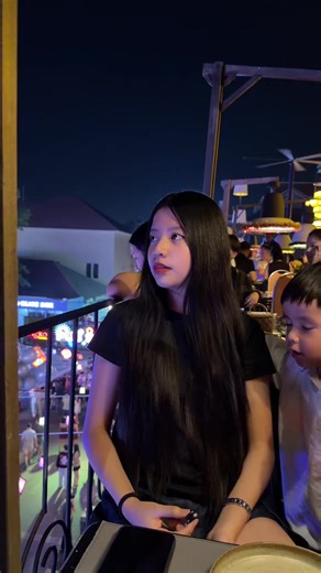 Exploring Amara Pubstreet in Cambodia