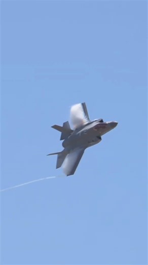 F-35 & P-51 Heritage Flight: Past Meets Future ✈️​#F35 #LightningII #USAirForce #shots