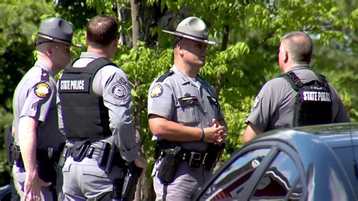 Search Underway for Suspect in Deadly Kentucky Bank Robbery