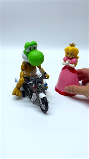Unboxing and Review Super Mario Bros - Princess Peach vs Golden Freddy, choose his Head Fun vieo