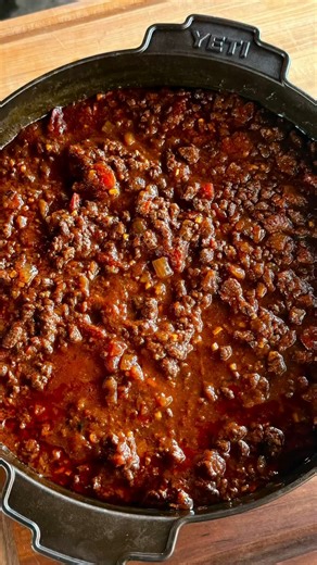 With the cooler weather we are bringing this Texas chili recipe back out. It’s flavorful and filling, and of course it can’t be called Texas Chili without emphasis of no beans. Recipe is below and on meatchurch.com 4 lbs of ground meat (venison is also great and is Matt’s fav) 1 lb of HOT breakfast sausage 3 medium red onions, diced 1 head of garlic, minced 84 ounces of tomatoes and sauce total. Use the below or interchange to your liking as long as you use at least 84 ounces) 2, 28oz can crushe