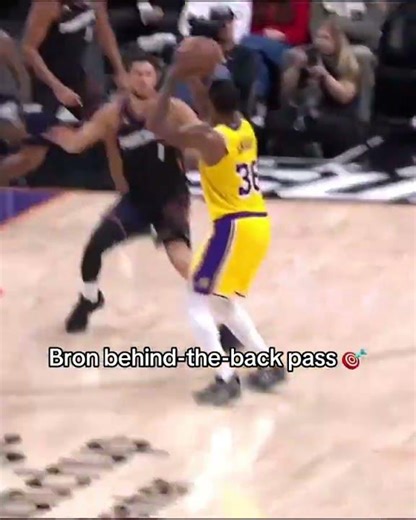 This LeBron pass 🎯