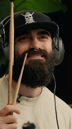 El Estepario Siberiano Asked for a KNIFE?! #drumeo #elestepariosiberiano #nineinchnails