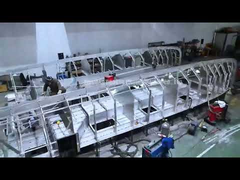 The Twin Aesthetics of Metal | Exploring the "Skeleton Forging" of an Aluminum Alloy Catamaran