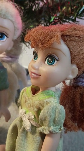 Elsia and Annia Barbie New Years Resolution - Elsa & Anna Toddlers #frozen