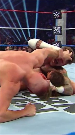 Gunther just gouged CM Punk’s eye! Whatever it takes… 😮‍💨 #SNME