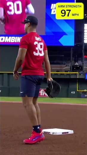 Rocco Maniscalco was lighting up the radar gun at the MLB Draft Combine ⛽️