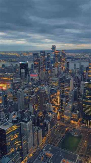 What makes New York City a dream destination for travelers