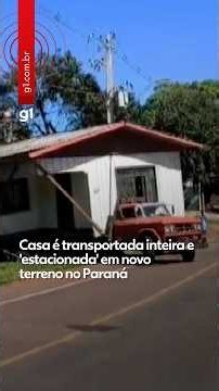 Casa é transportada inteira e 'estacionada' em novo terreno no Paraná #shorts #g1