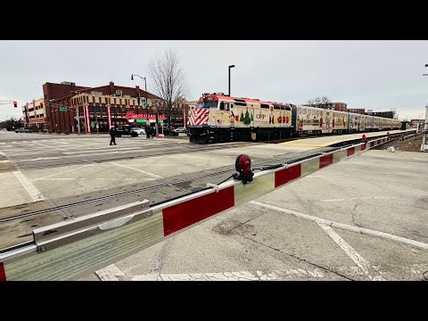 Metra’s NORTH POLE EXPRESS, to Crystal Lake, Des Plaines, Ilinois, December 20, 2025