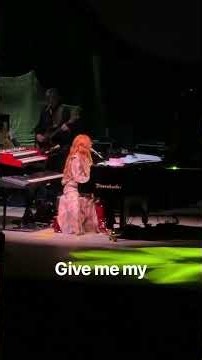 Tori Amos – Little Earthquakes LIVE 💜 “Give Me Life, Give Me Pain” #shorts