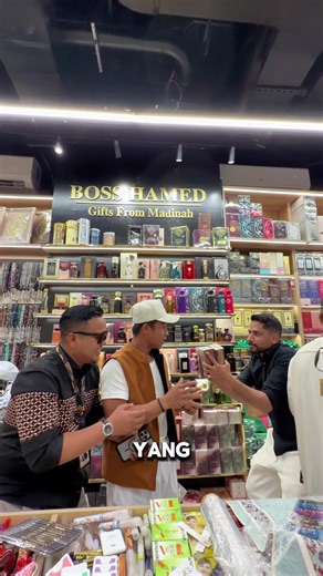 Parfum & Diskon di Toko Boss Hamed Madinah