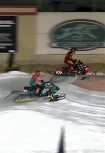 Heck yeahhh! #snowmobiles #articcat #polaris #skidoo #snocross | polaris