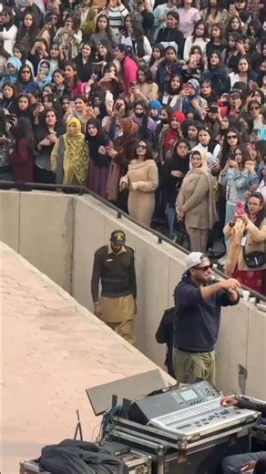 #merizindagihaitu live performance at PGC Concert 2025 by Asim Azhar #pgc​2025 #asimazhar​ ​