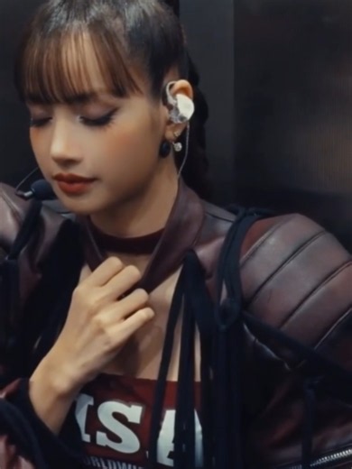 2026 MTV VMAs Behind The Scenes OUT NOW 🏆 youtu.be/FAvWIXXmzr8 #LISA #SaWaDiKa #LISA_SaWaDiKa