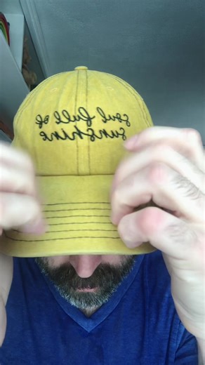 Hat tapping/scratching ASMR #hattappingasmr #hatasmr #hatscratchingasmr #asmr #lofiasmr
