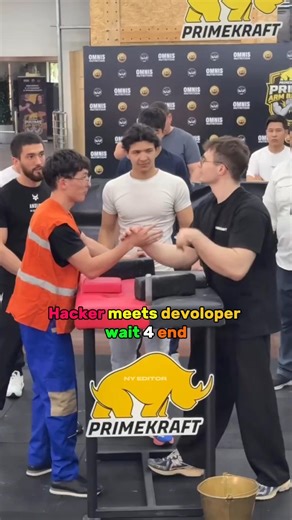 AKIMBO HACKER MEETS DEVOLOPER 🤯💯 #bodybuilder #motivation #shortsvideo #edit