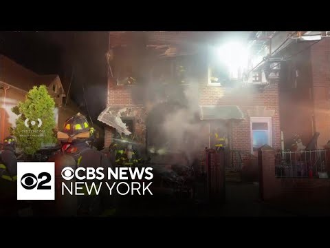 4 injured during fire at Bronx building, FDNY says