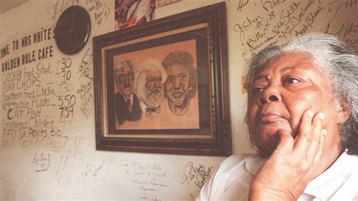 6 classic metro Phoenix restaurants that are still good dining spots