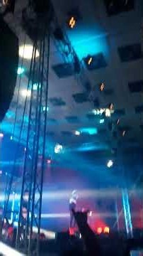 Papa Roach onstage performing “To Be Loved” live | The UAC Live Moments