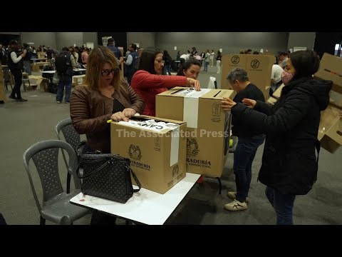 Vote count begins after Colombians cast ballot for Congress and presidential candidates