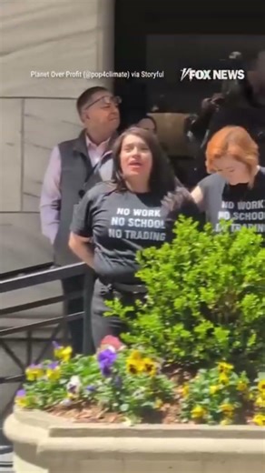 May Day protesters BLOCK entrances to NYSE #news #foxnews #us