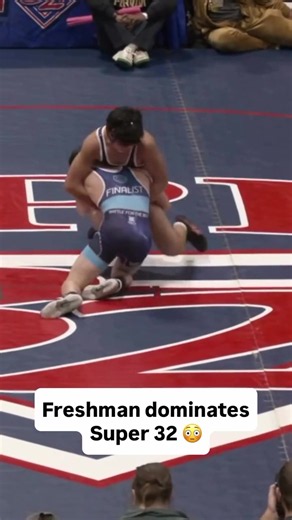 Freshman Nelson Villafane just dominated #1 in the country Luke Loren in the #Super32 finals and teched/pinned his way through the entire bracket 😳